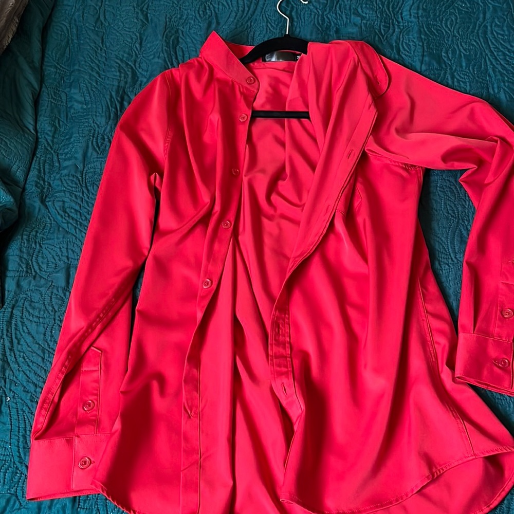 Men’s button dress shirt